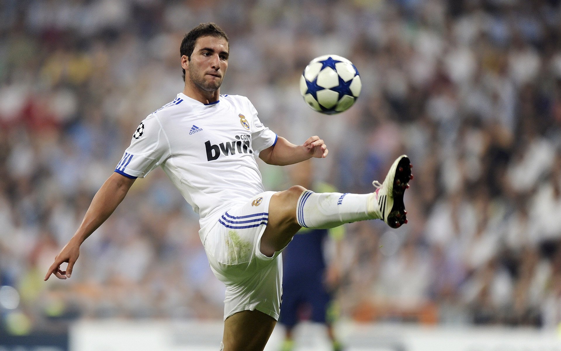 中国足球超级联赛:广州恒大逆转夺冠,誓夺三连冠,2020中超广州恒大比赛时间表